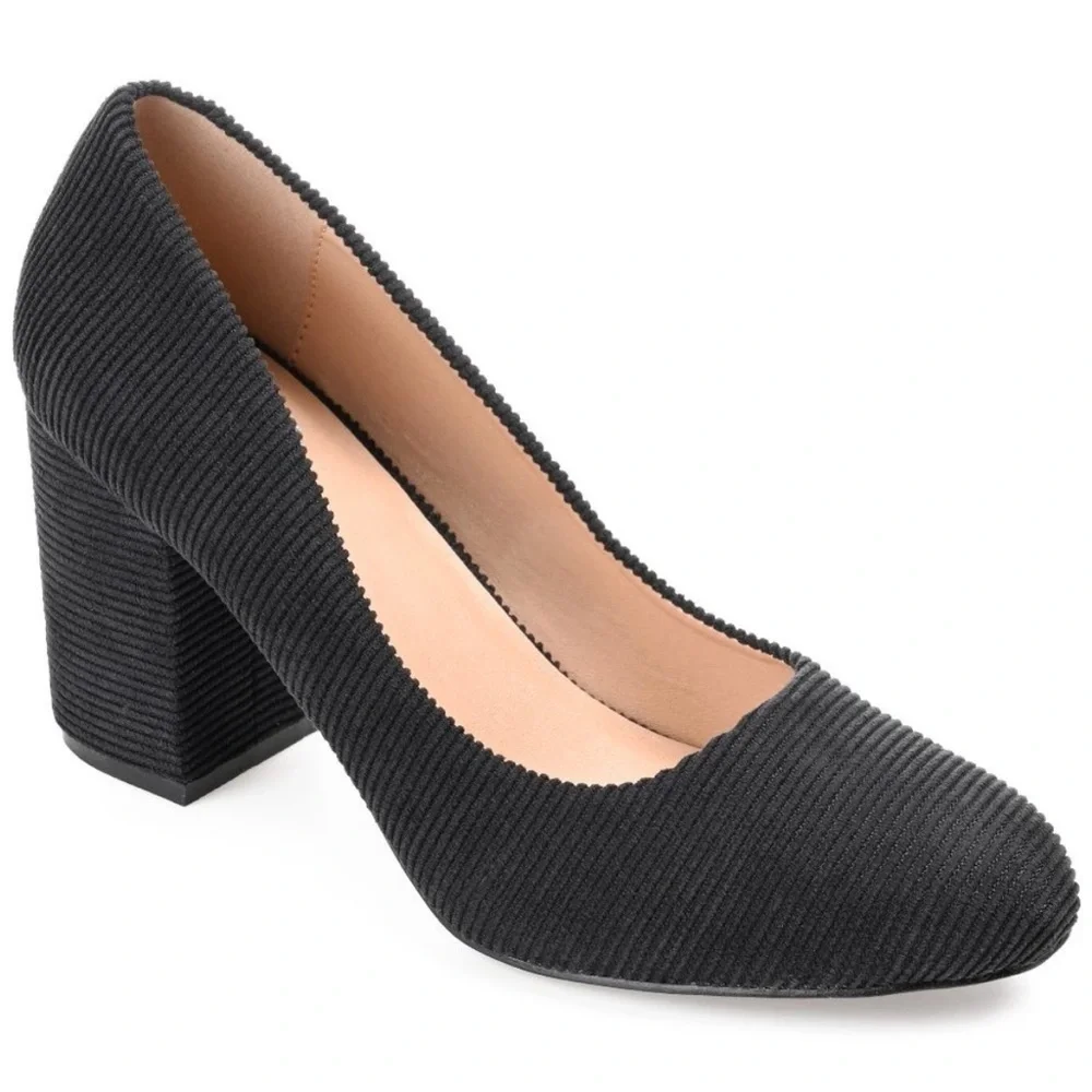 Journee Fai Pumps